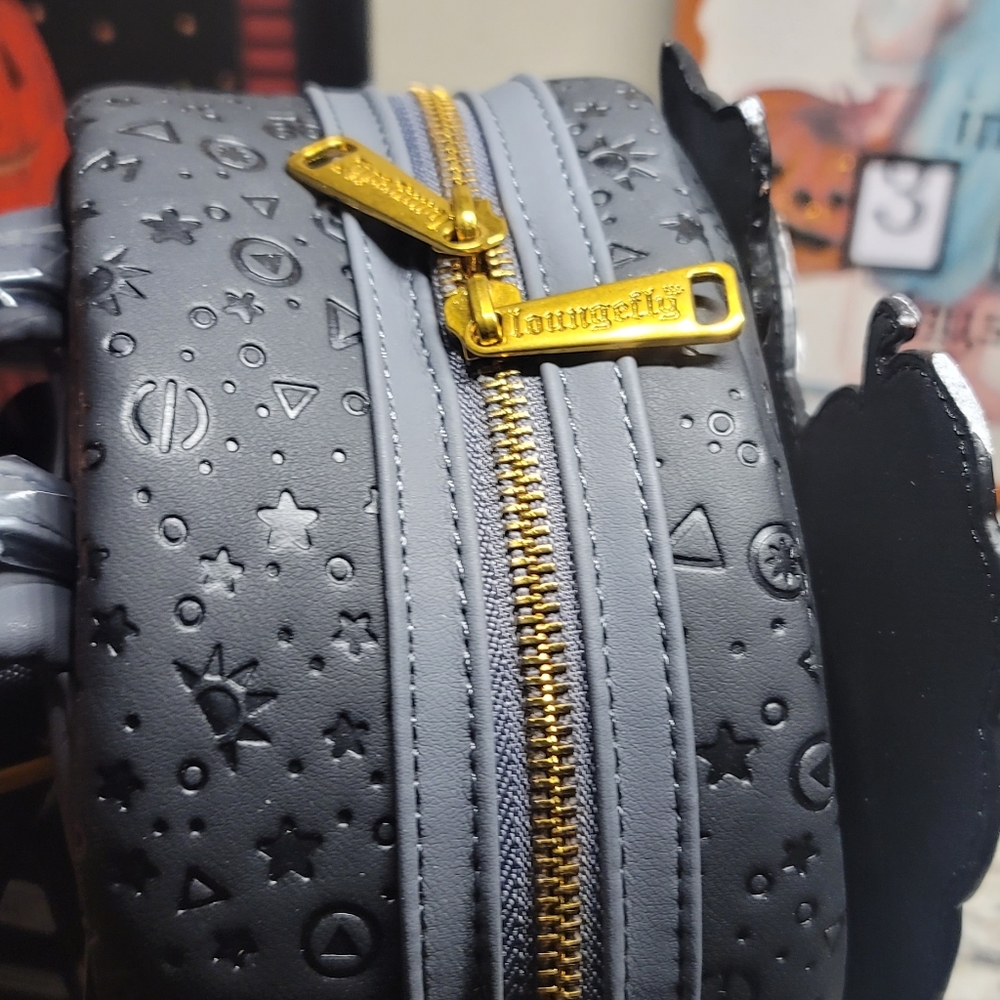 Nwt Hocus Pocus Loungefly Mini Back Pack - image 3